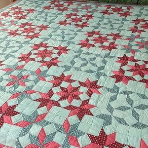 Vintage Hand-Pieced TWIN QUILT